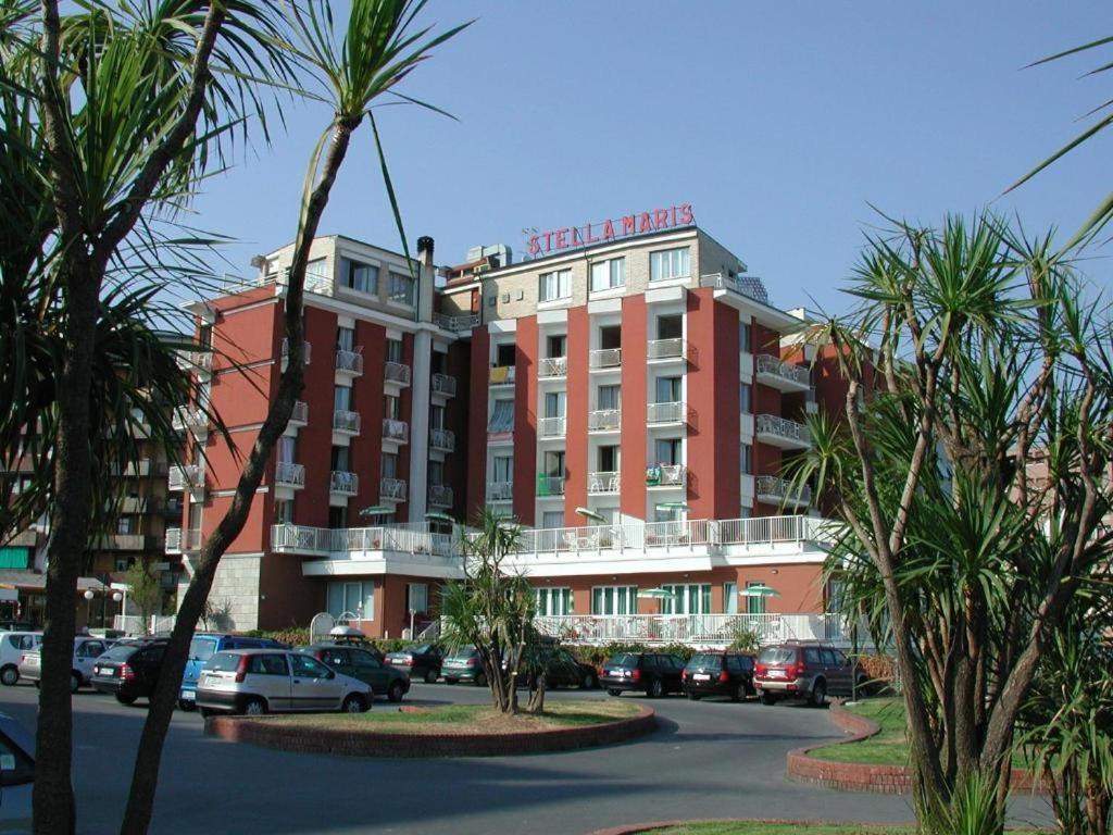 Hotel & Residence Stella Maris Пьетра-Лигуре Экстерьер фото